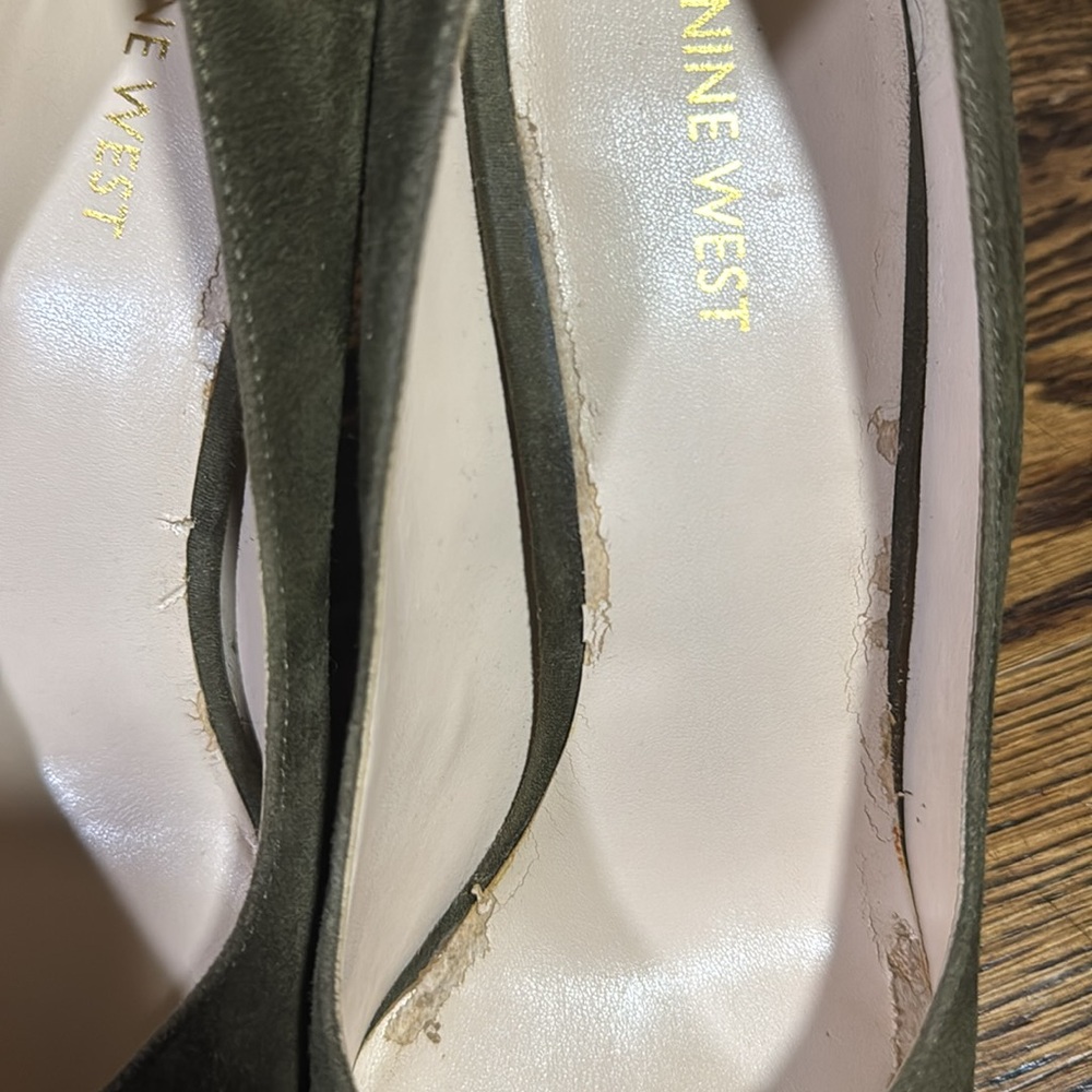 Nine West Olive Green Women's Pumps - Picture 5 of 5